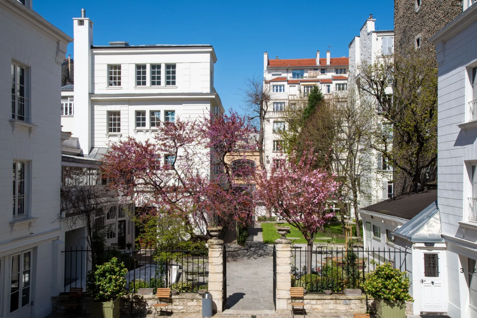 Reid Hall gardens