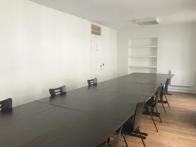 UGE classroom at Reid Hall